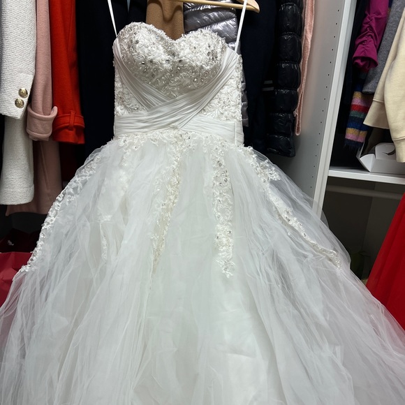 Wedding dress brand new Size S/M - Picture 2 of 5